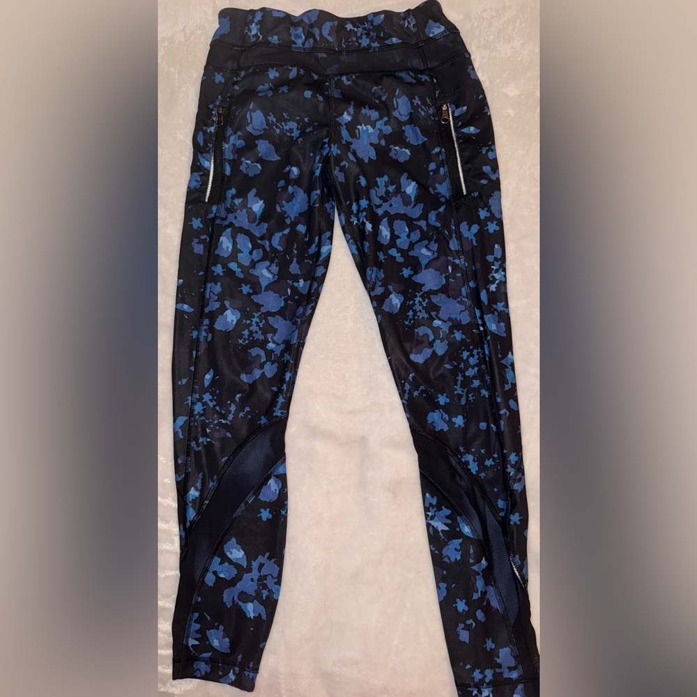 Lululemon Black and Blue Leggings